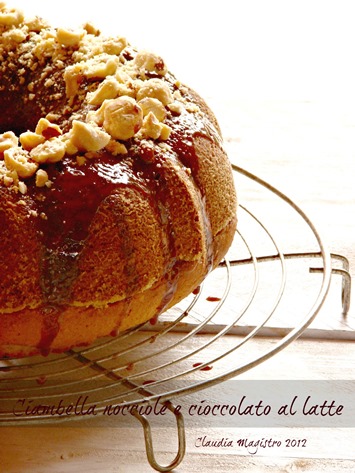 ciambella-nocciole-cioccolato-latte 2